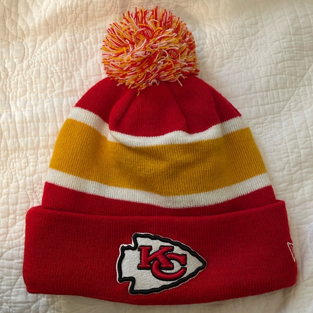 Kansas City Chiefs pompom winter hat